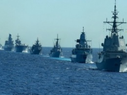 Операция "стоп-мигрант": Турция не пропустила корабли НАТО