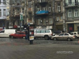 В Киеве на улице Грушевского столкнулись четыре автомобиля. ФОТО