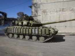 Боевики подтянули к Ясиноватой 20 ББМ и 7 танков
