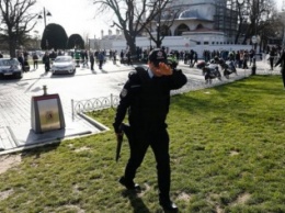 В Турции полицейские застрелили двух террористок, напавших на участок полиции