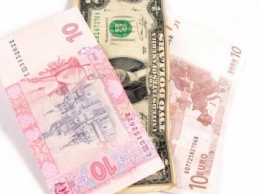 Как будет меняться курс доллара в Украине в 2016 году