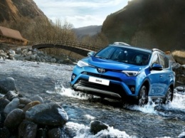 Toyota RAV4 получил новую комплектацию