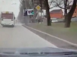 В Таганроге попала на видео гонка между водителями автобусов