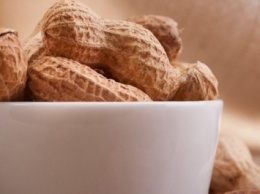 Ученые научились предотвращать аллергию на арахис