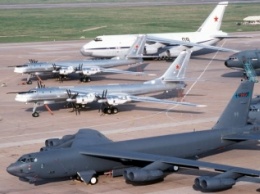 США направили бомбардировщики B-52 для борьбы с ИГ