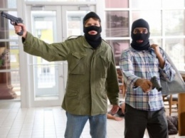В Петербурге неизвестные в масках ограбили АЗС Shell