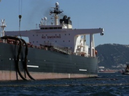 Первый танкер с миллионом баррелей сырой нефти из Ирана прибыл в ЕС