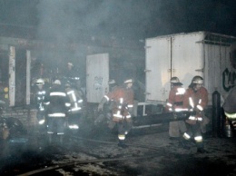 Масштабный пожар в Днепропетровске: площадь возгорания превысила 100 квадратных метров