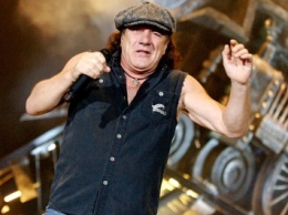 Вокалист AC/DC сорвал гастрольный тур группы по США