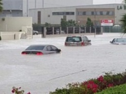 В Абу-Даби сильный ураган: город оказалось под водой