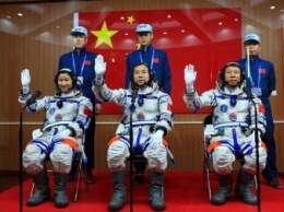 Китай использует пространство между Землей и Луной для «великого возрождения нации»