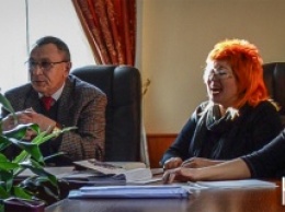 Борзые и бестактные депутаты «Оппоблока» превратили в балаган гуманитарную комиссию горсовета