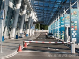 Руководство аэропорта Жуляны извинилось перед пассажиркой такси
