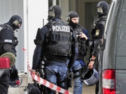 В Берлине у посольства США задержали мужчину с подозрительным чемоданом