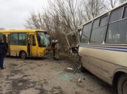 Появились подробности столкновения двух автобусов во Львовской области