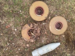 В Красноармейском районе правоохранители изъяли у молодого человека 3 противотанковые мины и крупнокалиберный снаряд