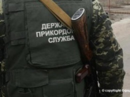 Грузовик с несколькими тоннами металлолома задержали в Луганской области