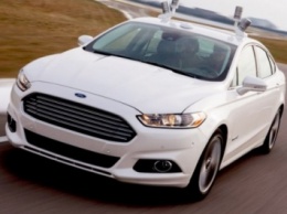 Ford тестирует самоуправляемые автомобили на снегоустойчивость