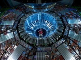 Экскурсия внутри Большого адронного коллайдера: видео на 360 градусов