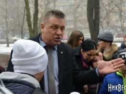 Скандальный директор интерната Ляшенко пытается через суд восстановиться в должности