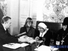 Ватикан назвал дату канонизации матери Терезы