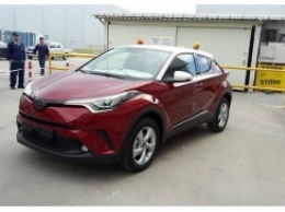 Toyota опубликовала в Сети «живые» фото серийного C-HR