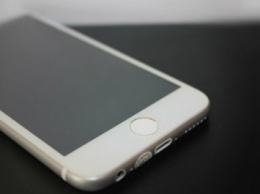 Стоимость китайской копии iPhone 6s Plus составит 8500 рублей