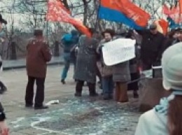 В центре Киева неонацисты "Азова" напали на митинг пенсионеров