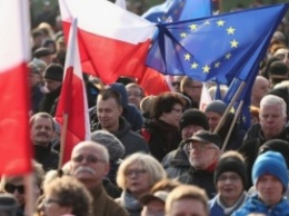 В Польше призывают правительства стран Европы не ослаблять санкции против России