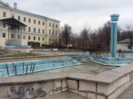 "Заброшки" Днепропетровска: фонтан в больнице им. Мечникова (ФОТО)