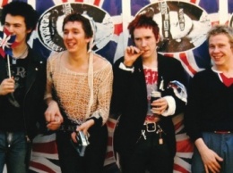 Коллекцию, связанную с группой "Sex Pistols", могут сжечь в знак протеста