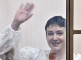 Савченко привезли в суд на оглашение приговора
