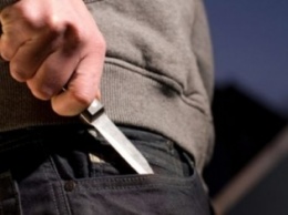 В Запорожской области парня ударили ножом в живот