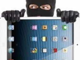 В Новограде-Волынском мужчина силой отобрал интернет-планшет в школьника