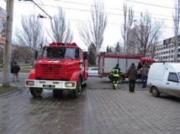 В центре Мариуполя пожарные боролись с огнем (ФОТО)