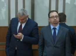 Суд продолжил зачитывать приговор Савченко
