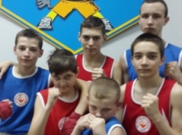 Авдеевские боксеры стали призерами Чемпионата области среди юниоров