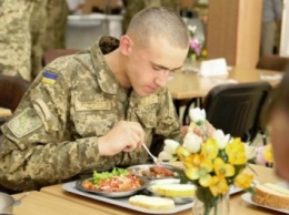 Минобороны создало группы для проверки качества питания военных