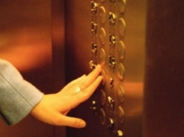 Хорошая новость: в городских многоэтажках снова заработали лифты