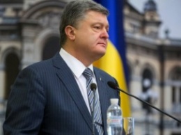 Порошенко: Украина и мир еще долго не вернутся к мирной жизни