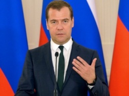 Медведев считает главу СБУ придурком