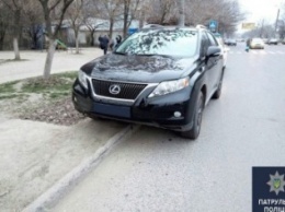 В Одессе нашли угнанный внедорожник Lexus. Еще один ищут