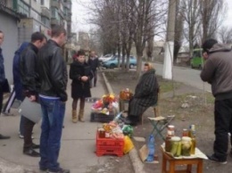 Макеевчан призывают не покупать товар "с рук"
