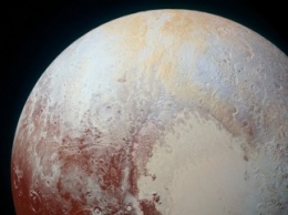 На Плутоне возможно существование озер