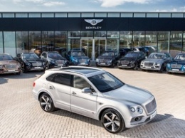 Bentley доставила внедорожник Bentayga первым владельцам