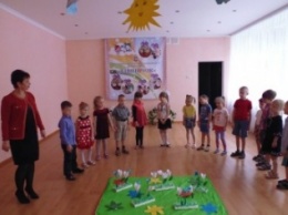 Музыкальные работники детских садов Авдеевки обменивались опытом на городском методическом объединении (ФОТО)