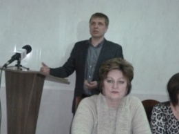 Кто является легитимным мэром Родинского попытаются решить в суде. Красноармейские (покровские) депутаты предлагают писать Президенту