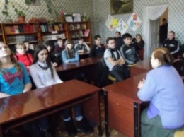 В Красноармейске (Покровске) 9-тиклассники и подопечные уголовной инспекции прослушали лекцию о профилактике туберкулеза