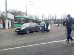 В Одессе произошло ДТП с участием машины патрульной полиции