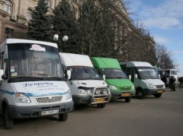 Николаевцы ожидают новых перевозчиков на городские маршруты